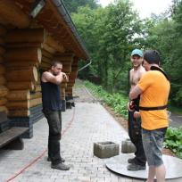 Grillhütten-Bauteam im Einsatz